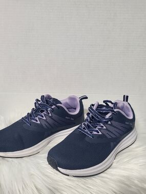 Women's Navy and Lavender Lightweight Running Shoes, Size 7